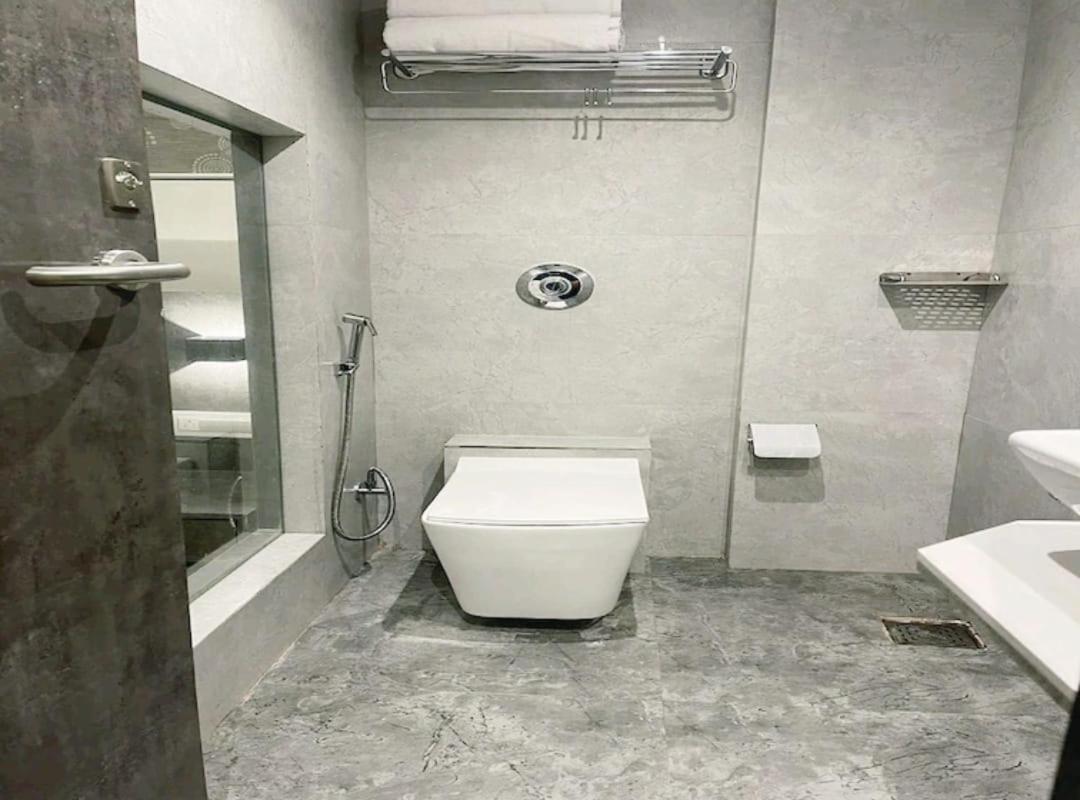 Hotel Black Burn Mumbai Luaran gambar