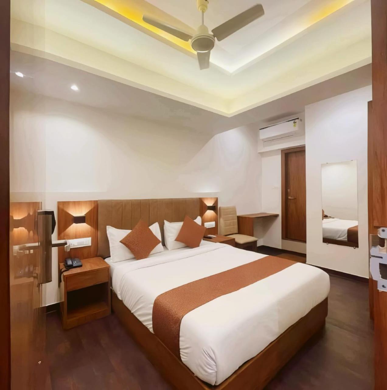 Hotel Black Burn Mumbai Luaran gambar
